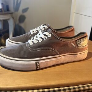 Womens LEVIS CANVAS CASUAL SNEAKER 534742-10G CHARCOAL Size 9